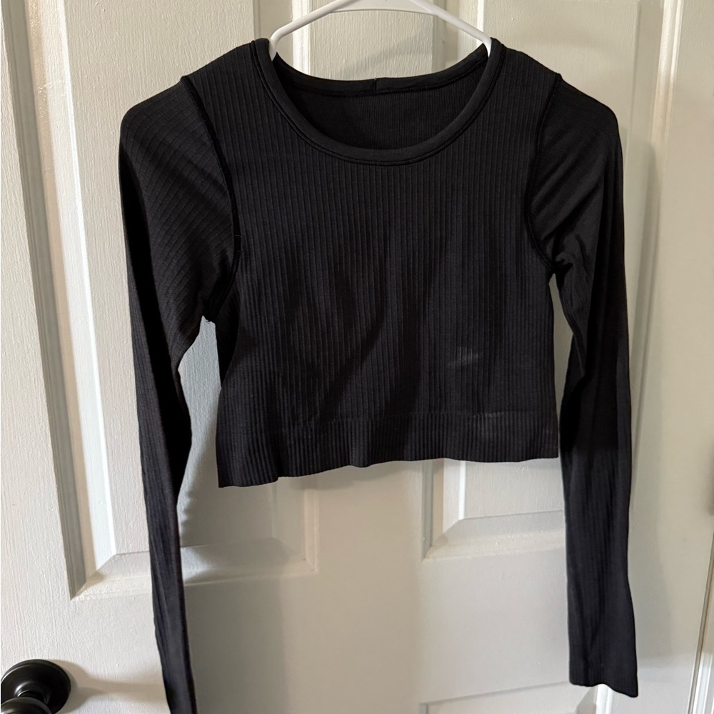 Lululemon Black Ribbed Long Sleeve Crop Top